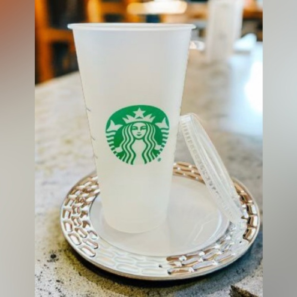 Starbucks Clear Reusable 24 oz Plastic Cup